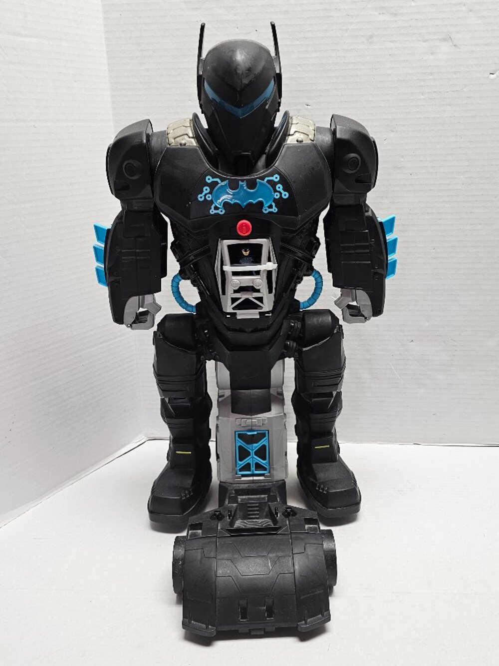 Fisher Price Imaginext DC Super Friend Bat Tech BatBot Interactive Batman Figure